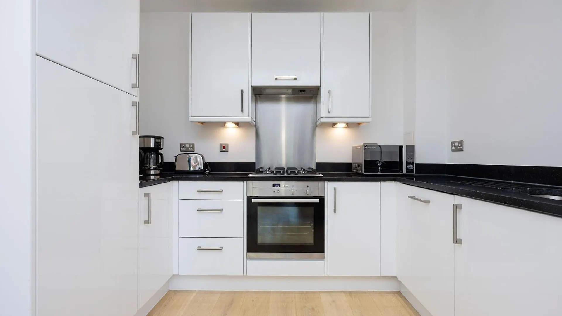 Veeve - Wharf Lane Apartment London