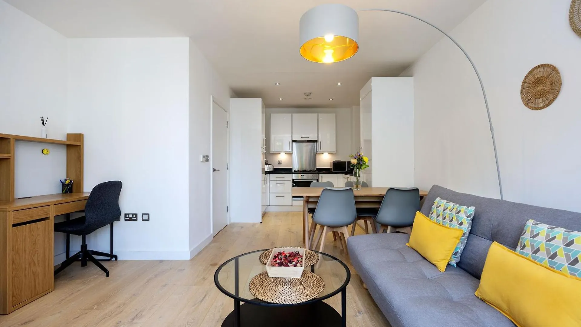 Veeve - Wharf Lane Apartment London