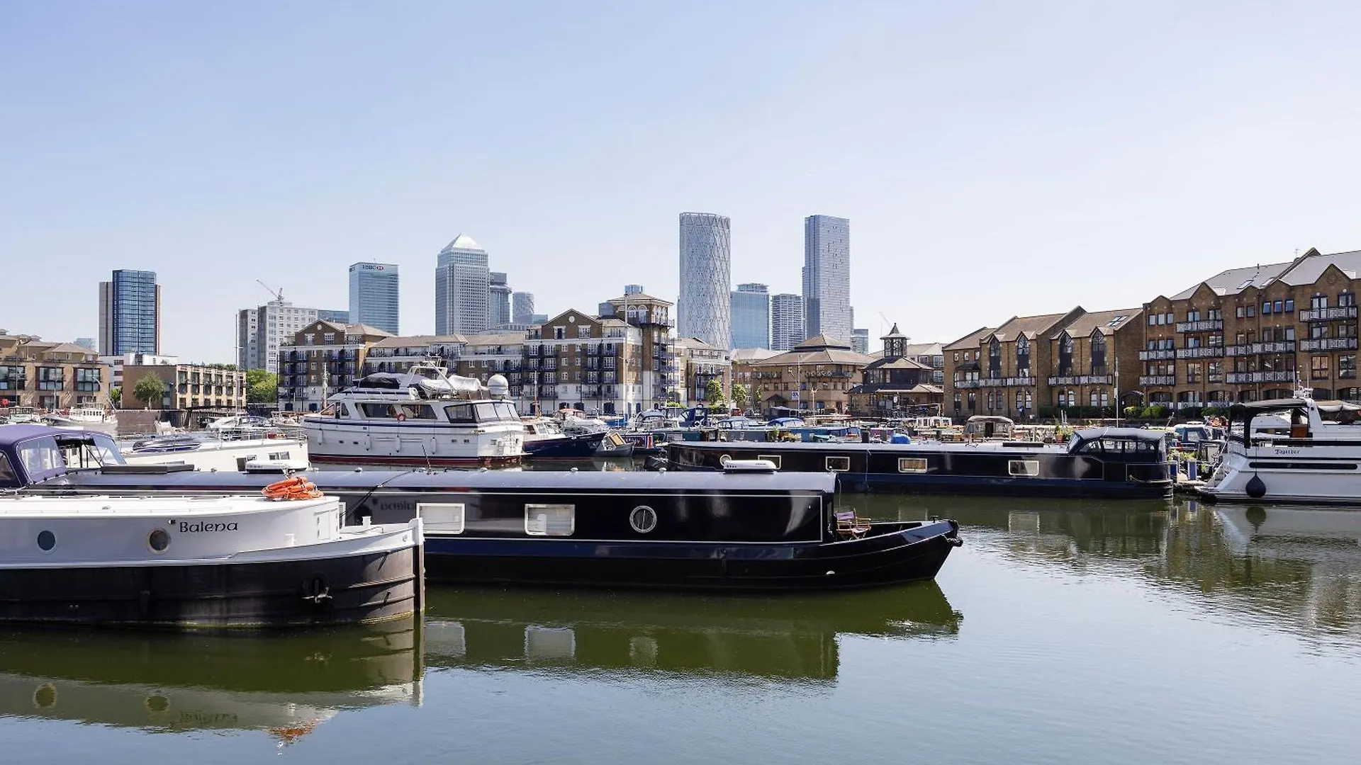 Veeve - Wharf Lane Apartment London